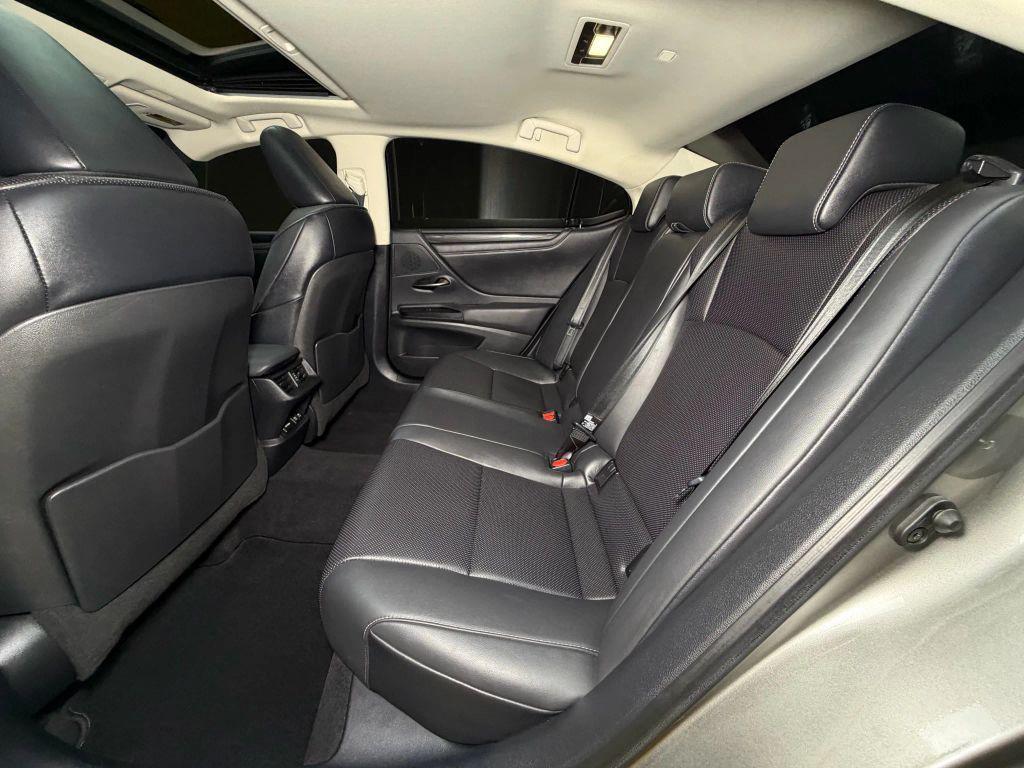 used 2020 Lexus ES 350 car, priced at $26,900