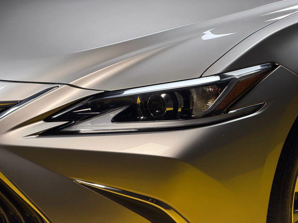 used 2020 Lexus ES 350 car, priced at $26,900