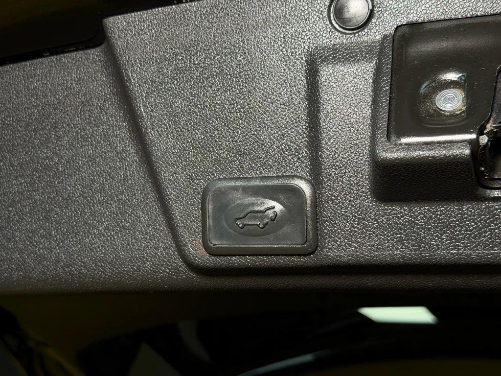 used 2016 Chevrolet Traverse car, priced at $11,997