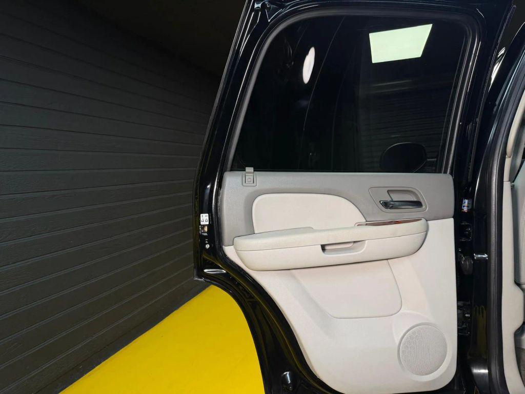 used 2014 GMC Yukon car, priced at $13,997