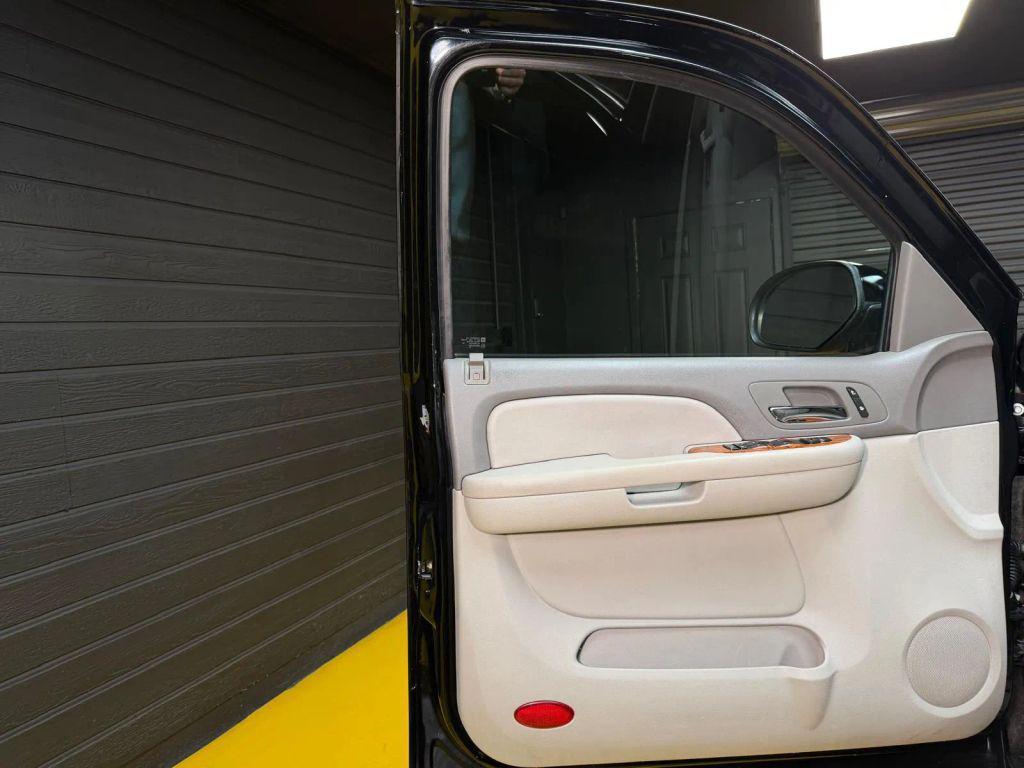 used 2014 GMC Yukon car, priced at $13,997