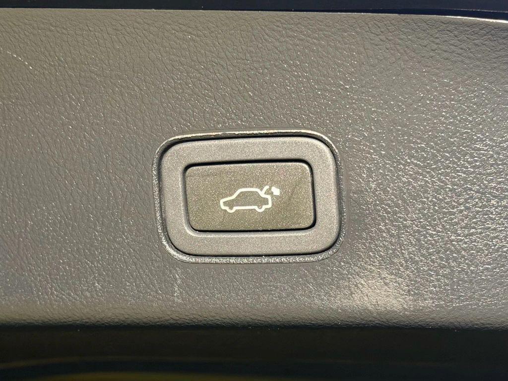 used 2013 Land Rover Range Rover Sport car, priced at $13,900