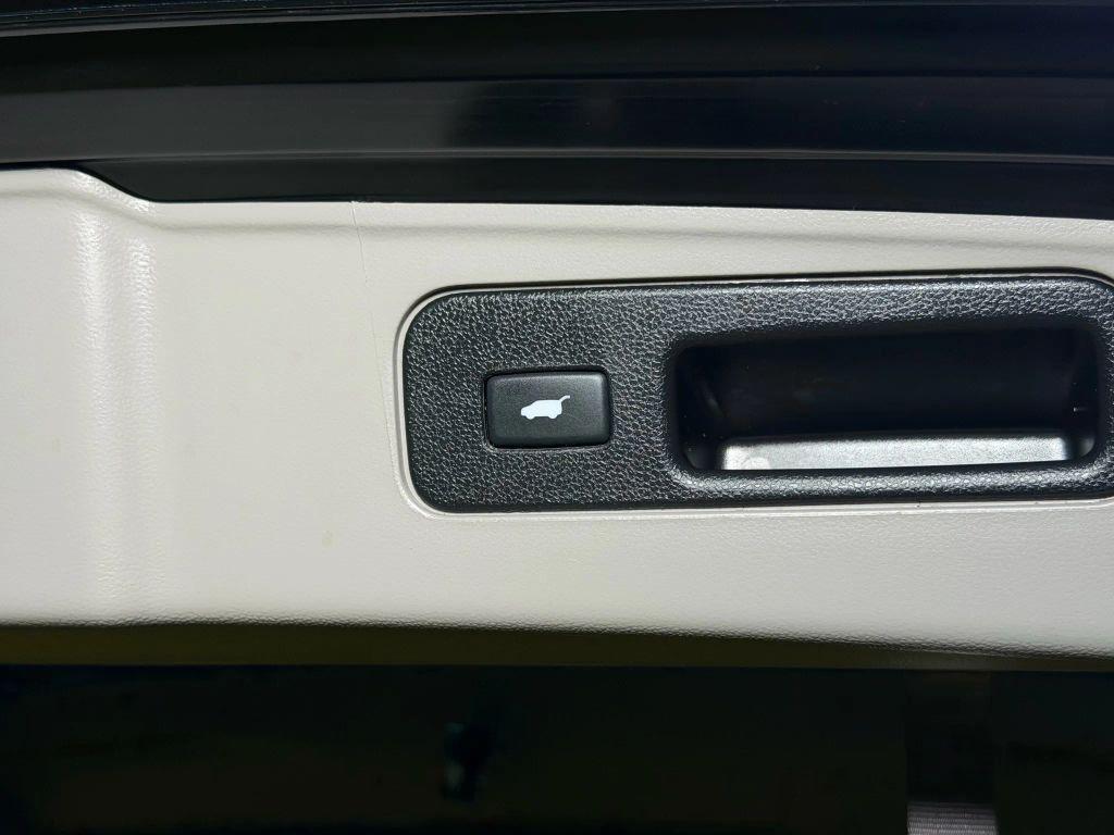 used 2013 Honda Pilot car, priced at $14,997