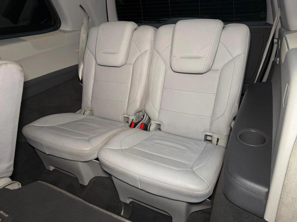used 2016 Mercedes-Benz GL-Class car, priced at $18,900