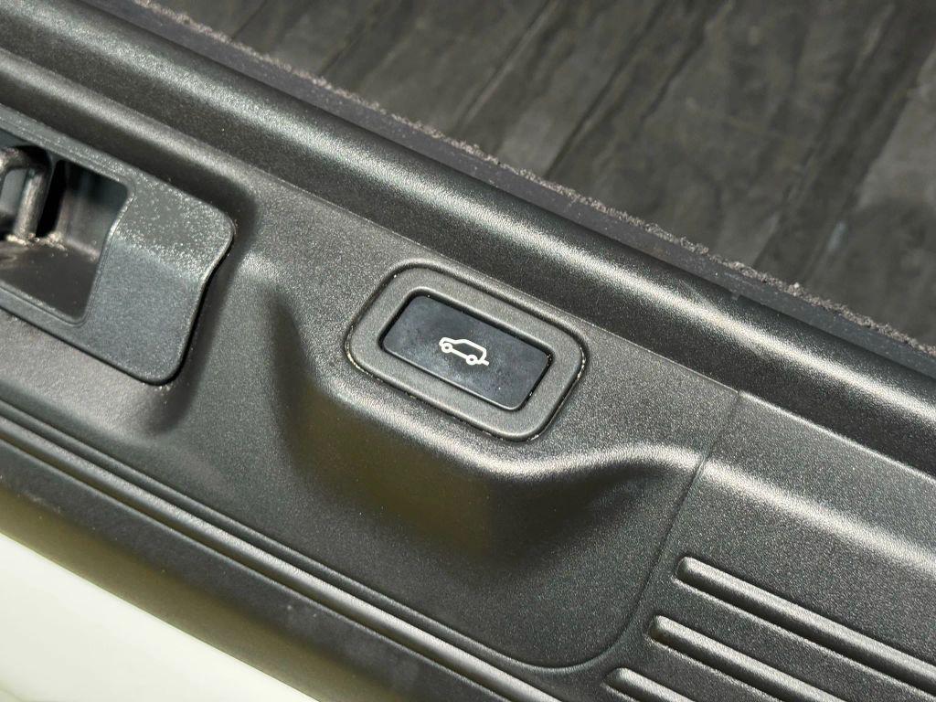 used 2016 Land Rover Range Rover car, priced at $18,500