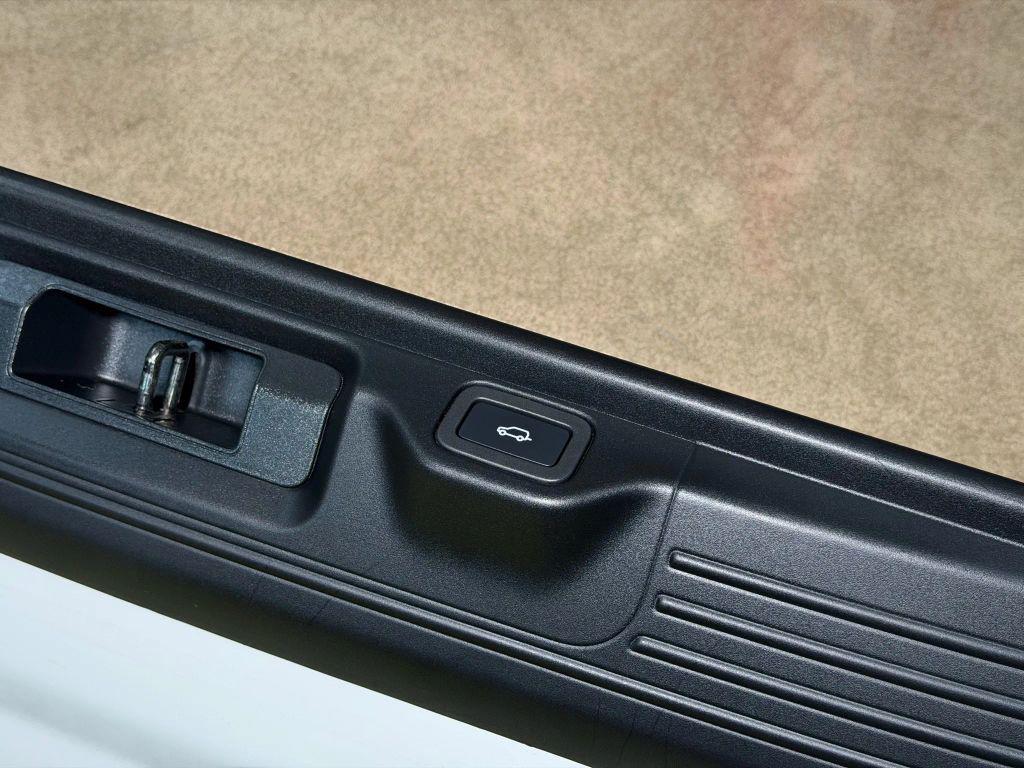 used 2016 Land Rover Range Rover car, priced at $21,997