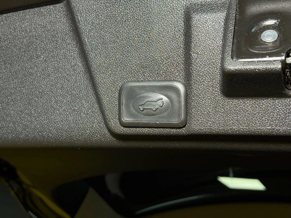 used 2016 Chevrolet Traverse car, priced at $11,997