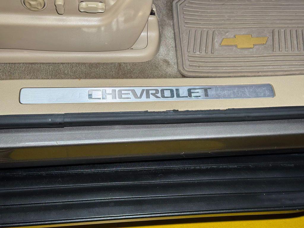 used 2012 Chevrolet Suburban car, priced at $11,997