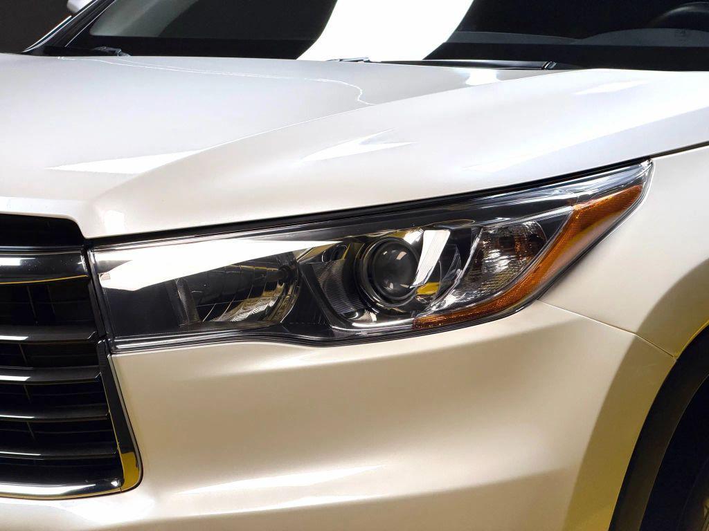 used 2016 Toyota Highlander car, priced at $18,500