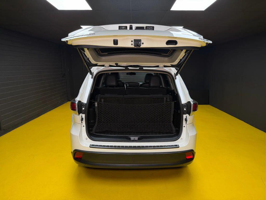 used 2016 Toyota Highlander car, priced at $18,500