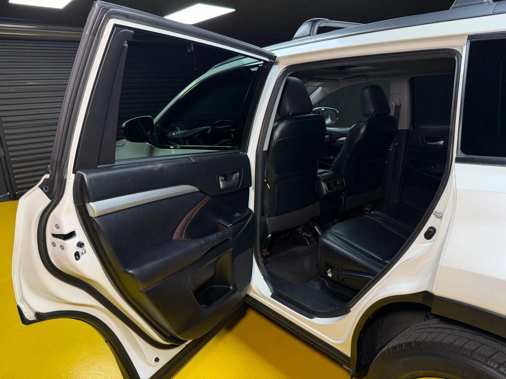 used 2016 Toyota Highlander car, priced at $18,500