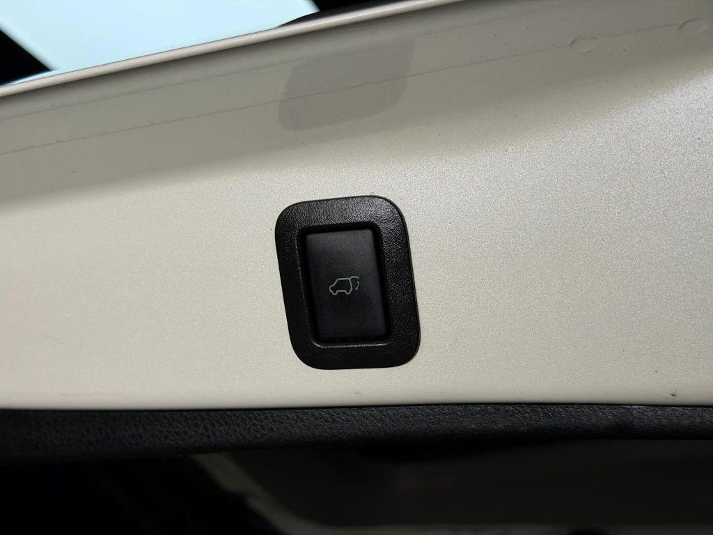 used 2016 Toyota Highlander car, priced at $18,500