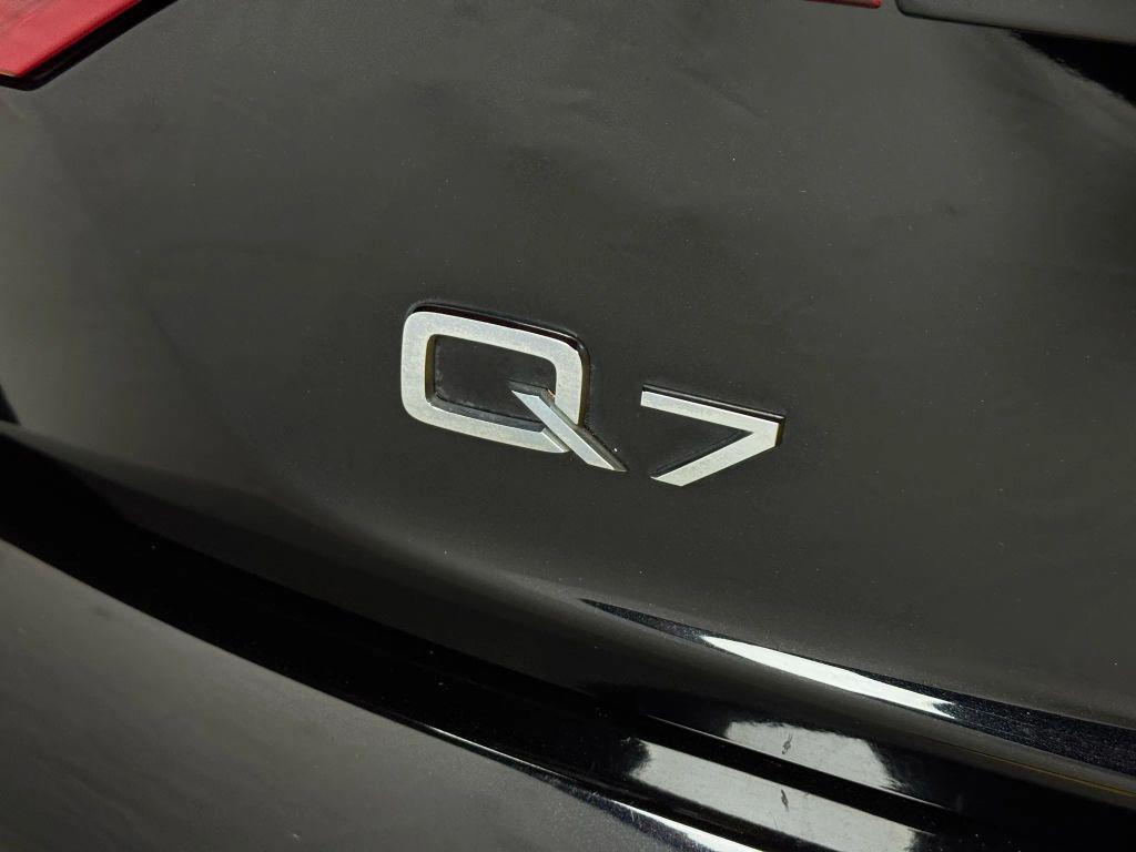 used 2015 Audi Q7 car, priced at $10,900