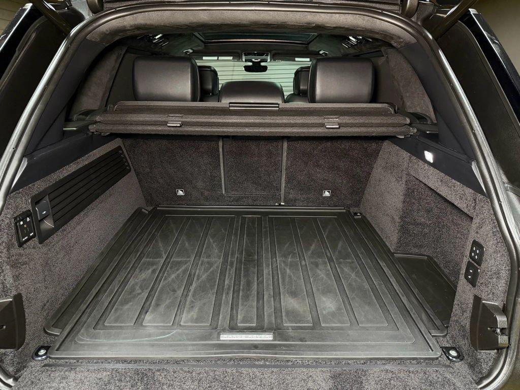 used 2018 Land Rover Range Rover car, priced at $33,997