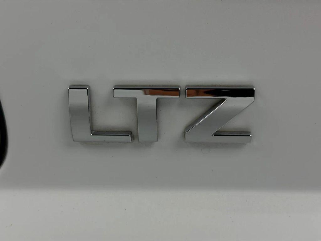 used 2016 Chevrolet Suburban car, priced at $25,997
