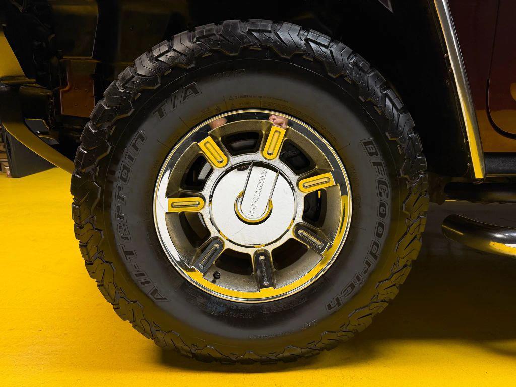 used 2006 Hummer H2 car, priced at $19,500