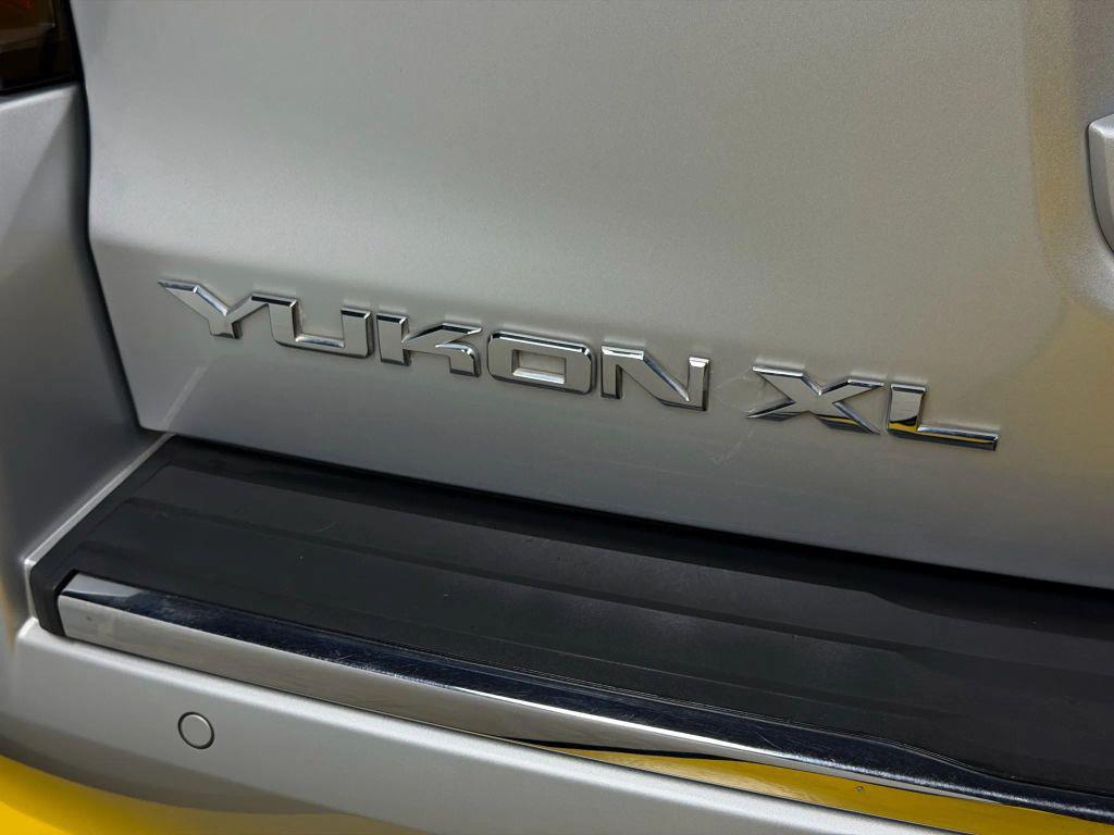 used 2015 GMC Yukon XL car, priced at $22,250