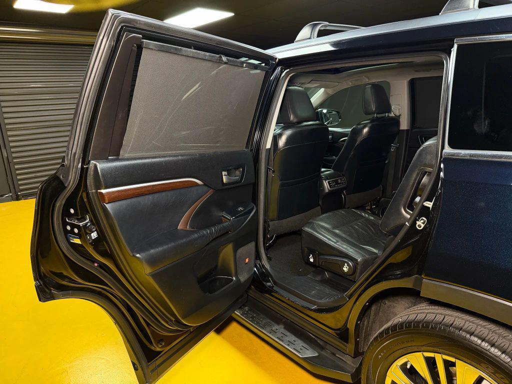 used 2015 Toyota Highlander car, priced at $19,500