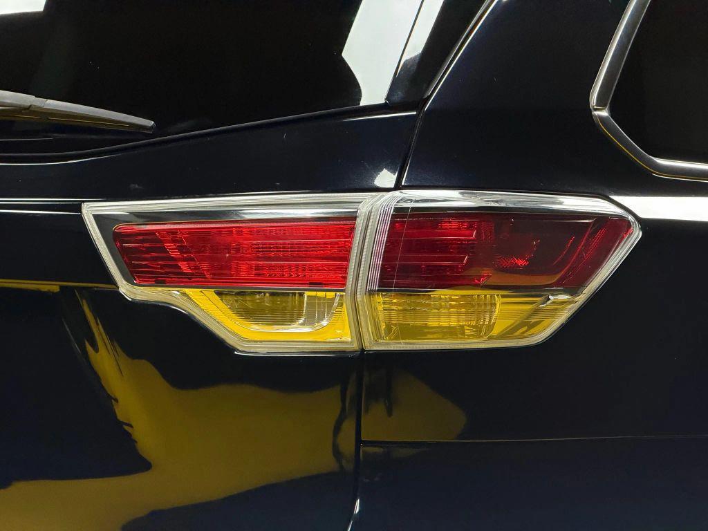 used 2015 Toyota Highlander car, priced at $19,500