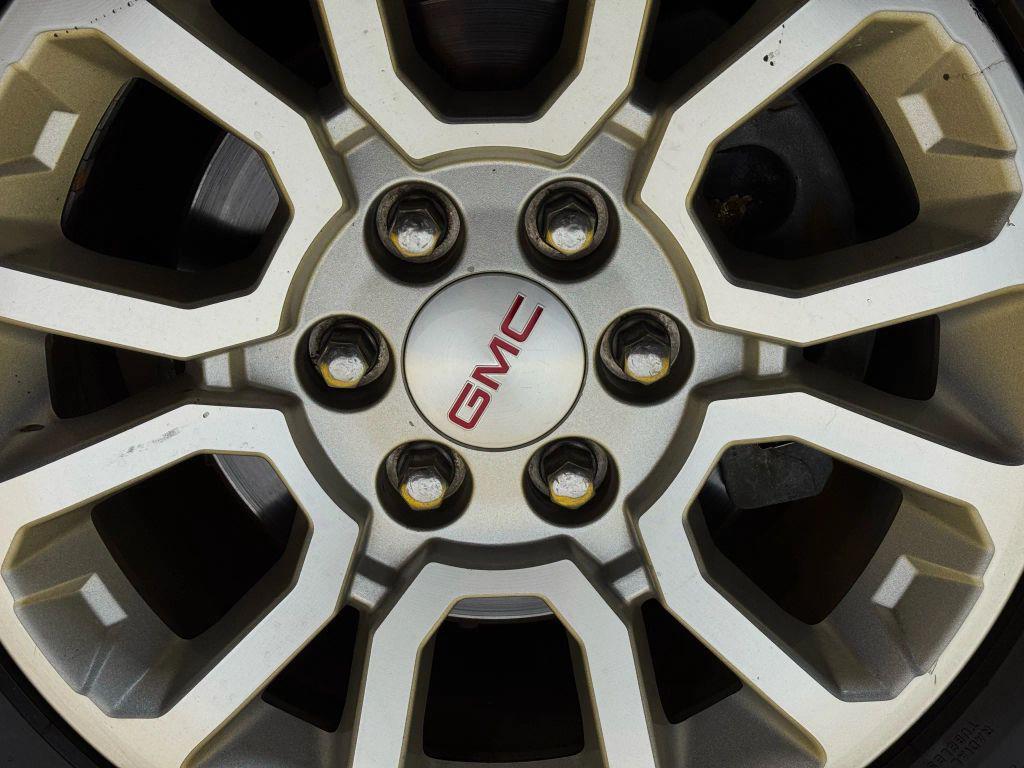 used 2016 GMC Yukon car, priced at $17,997