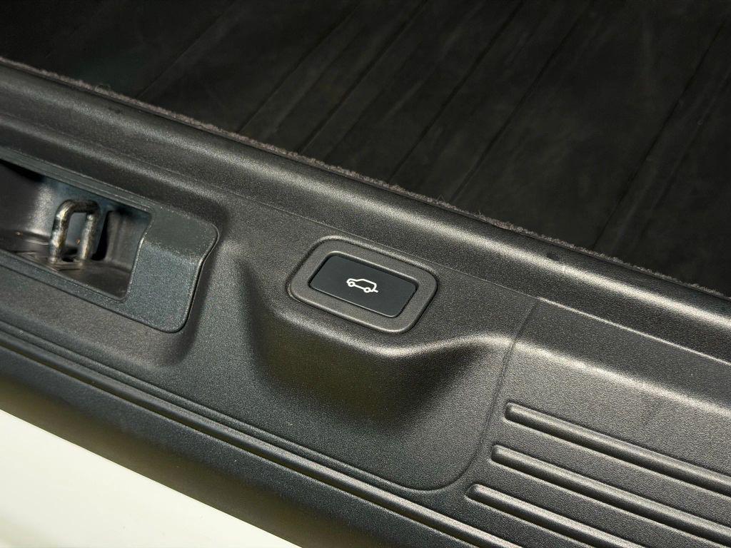 used 2016 Land Rover Range Rover car, priced at $19,500