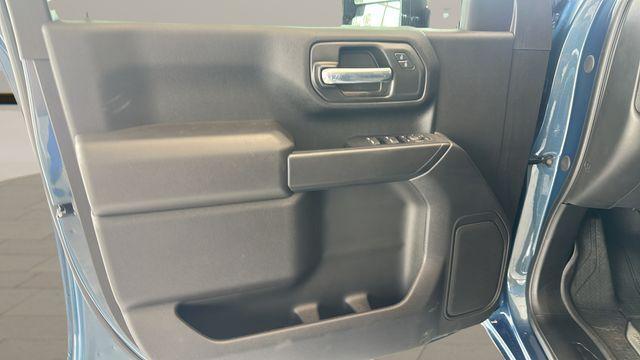 used 2025 Chevrolet Silverado 2500 car, priced at $53,296