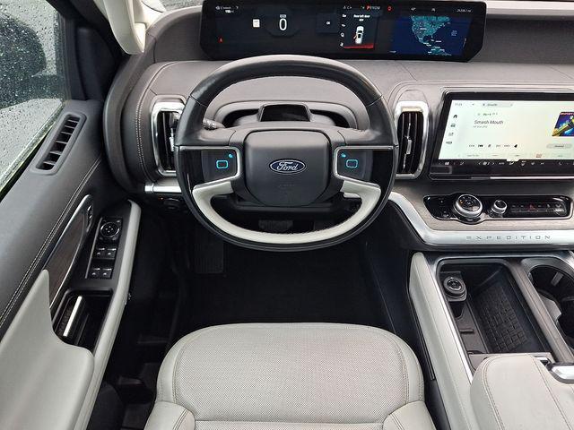 used 2025 Ford Expedition car, priced at $62,687