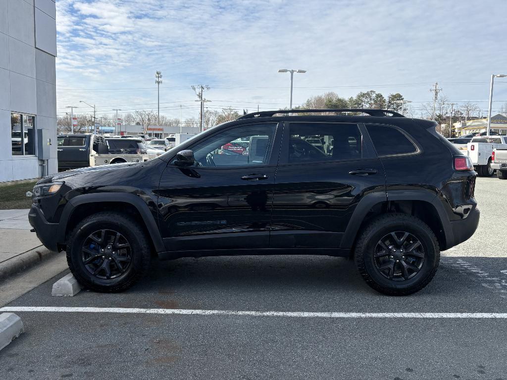 used 2020 Jeep Cherokee car, priced at $13,413