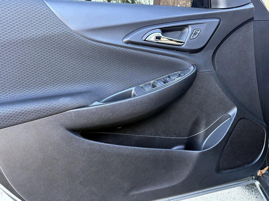 used 2025 Chevrolet Malibu car, priced at $22,457