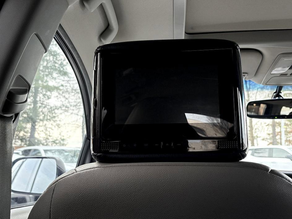 used 2016 Toyota Sienna car, priced at $13,886