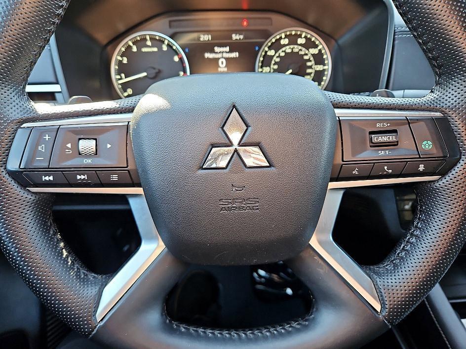 used 2024 Mitsubishi Outlander car, priced at $21,986