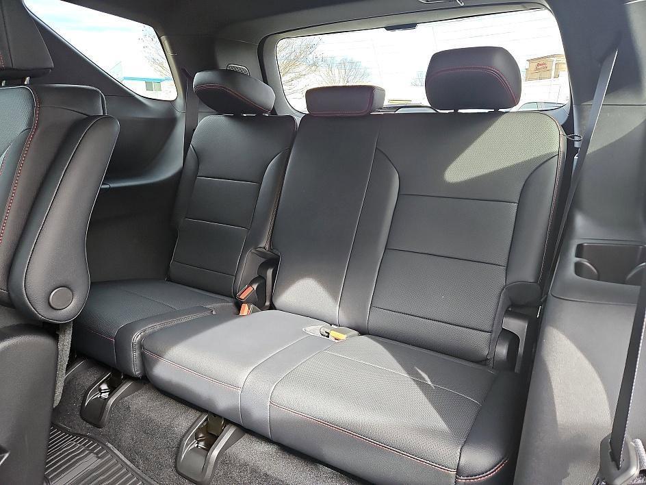 new 2026 Chevrolet Traverse car, priced at $49,550