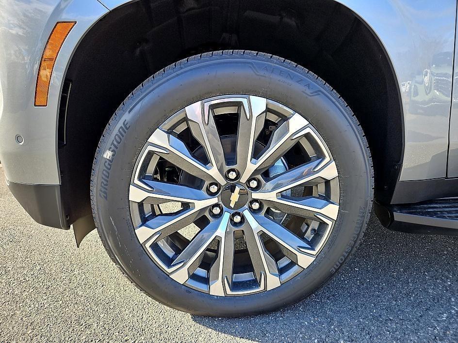 new 2026 Chevrolet Suburban car, priced at $87,384