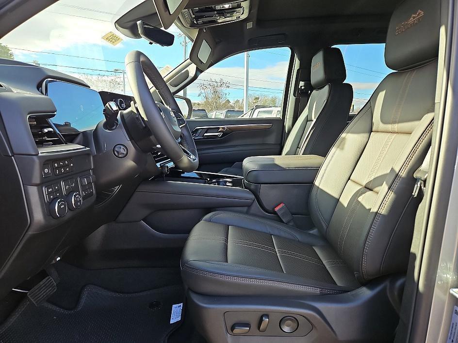 new 2026 Chevrolet Suburban car, priced at $87,384