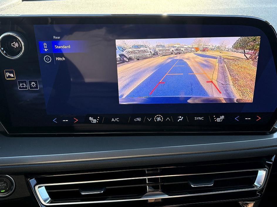 new 2026 Chevrolet Traverse car, priced at $37,594