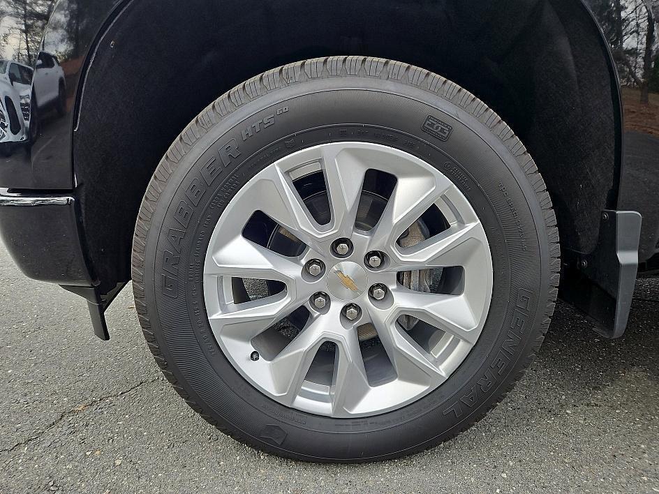 new 2025 Chevrolet Silverado 1500 car, priced at $38,423