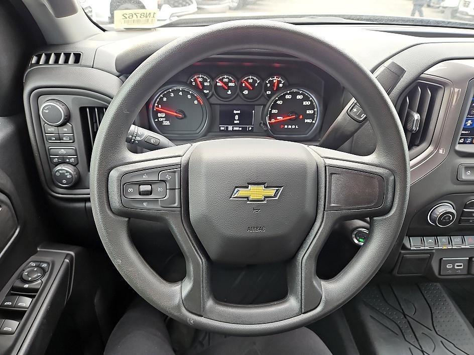 new 2025 Chevrolet Silverado 1500 car, priced at $38,423