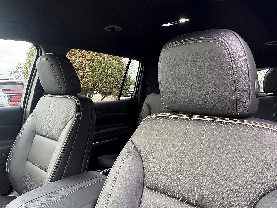 new 2026 Chevrolet Traverse car, priced at $48,344