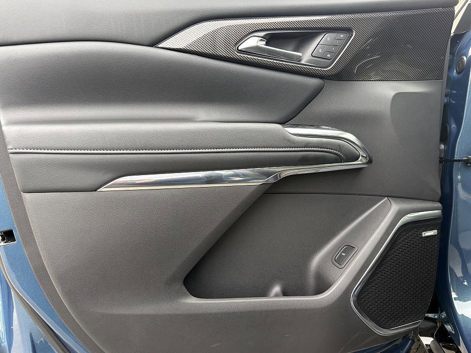 new 2026 Chevrolet Traverse car, priced at $48,344