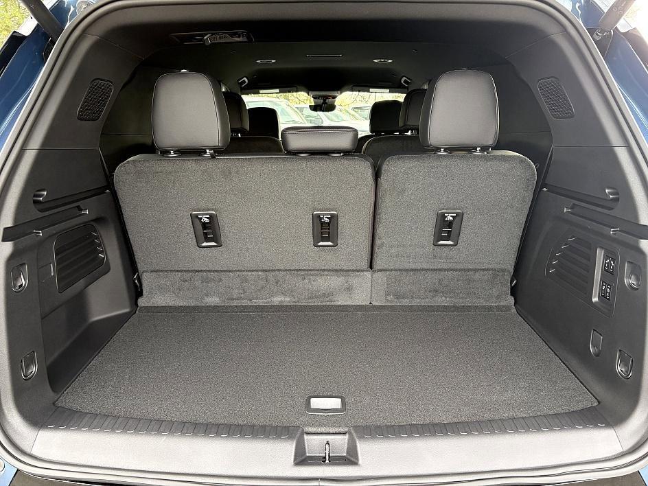 new 2026 Chevrolet Traverse car, priced at $48,344