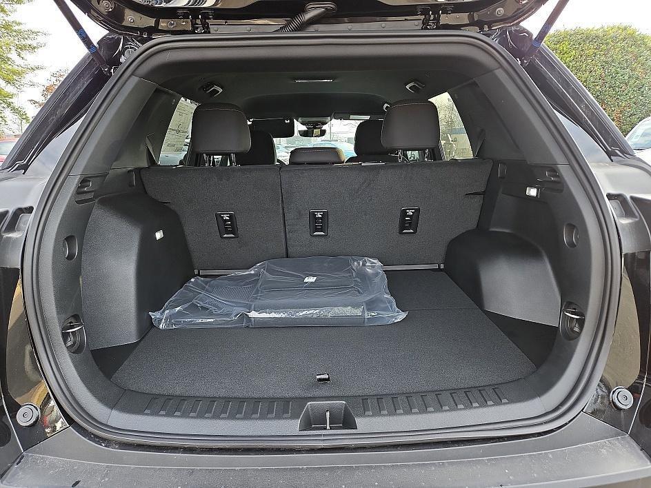 new 2026 Chevrolet Equinox car, priced at $25,740