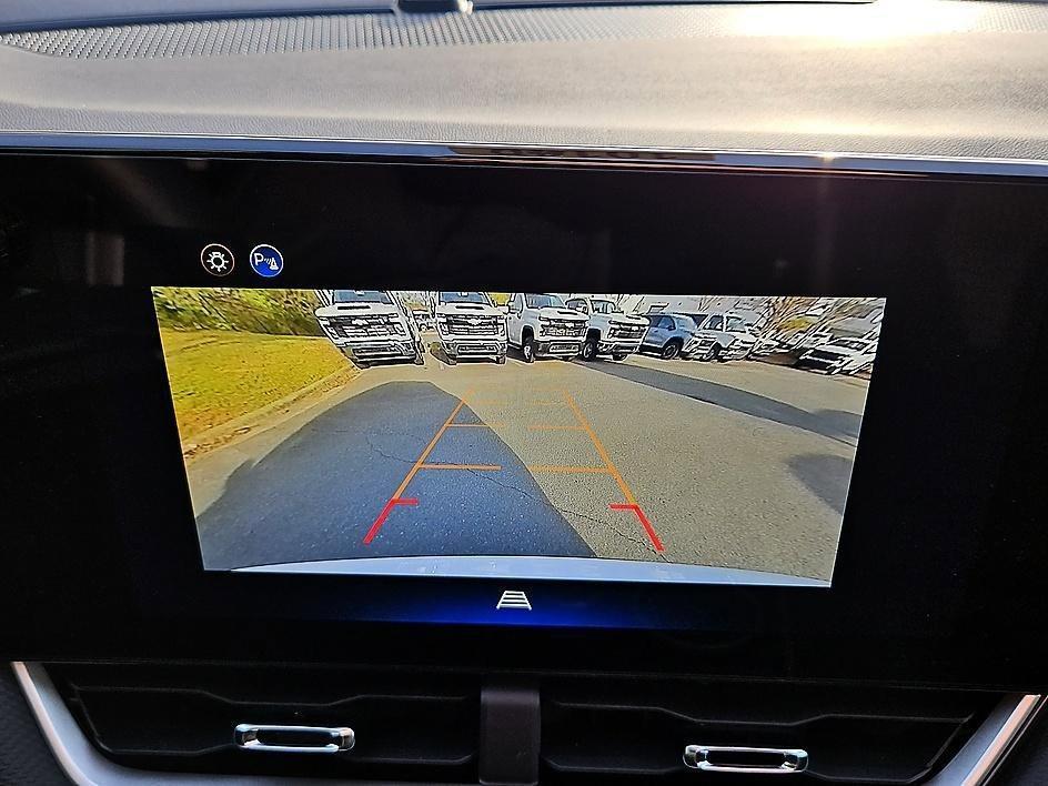 new 2026 Chevrolet Equinox car, priced at $24,995