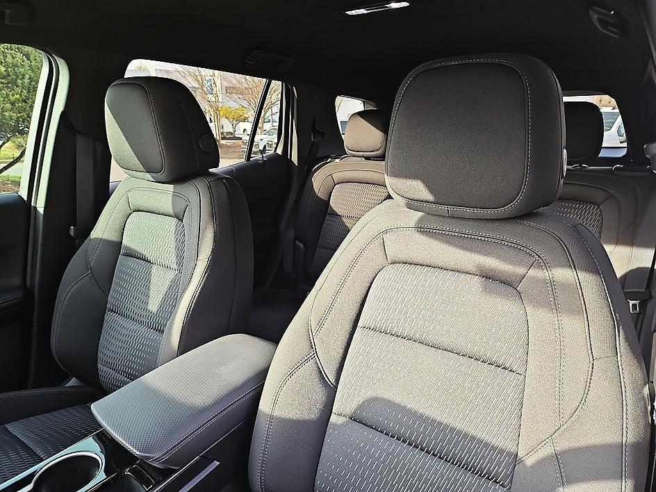 new 2026 Chevrolet Equinox car, priced at $24,995