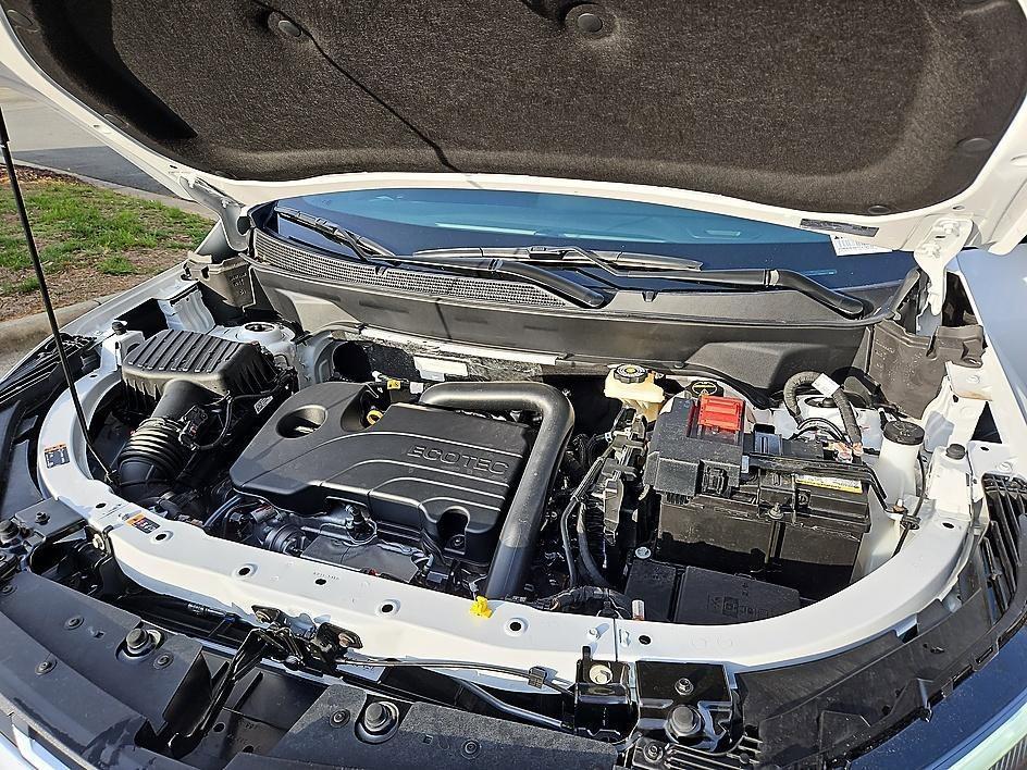 new 2026 Chevrolet Equinox car, priced at $24,995