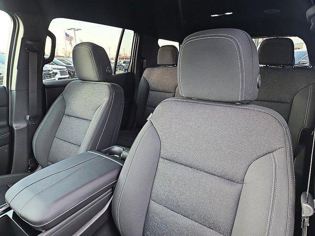 new 2026 Chevrolet Traverse car, priced at $35,795