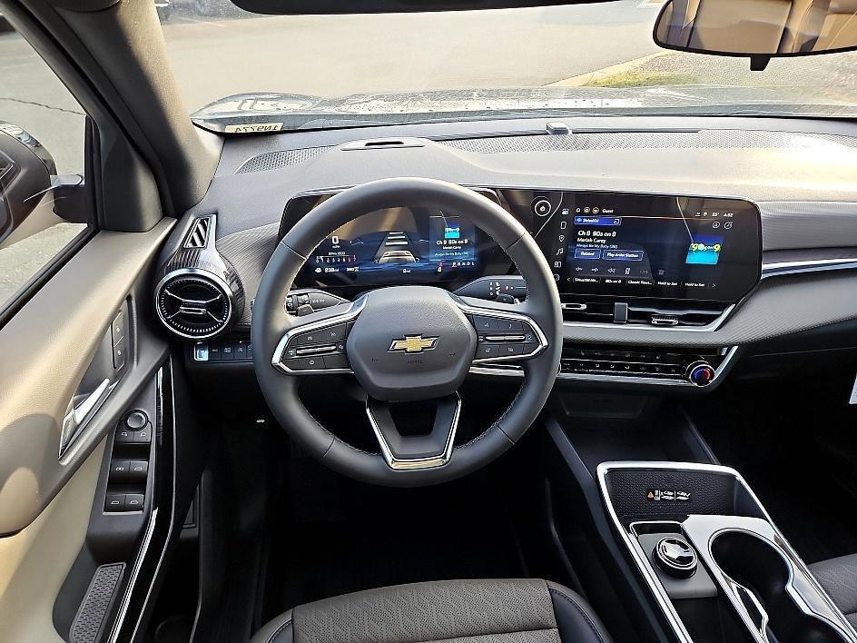 new 2026 Chevrolet Equinox car, priced at $28,545