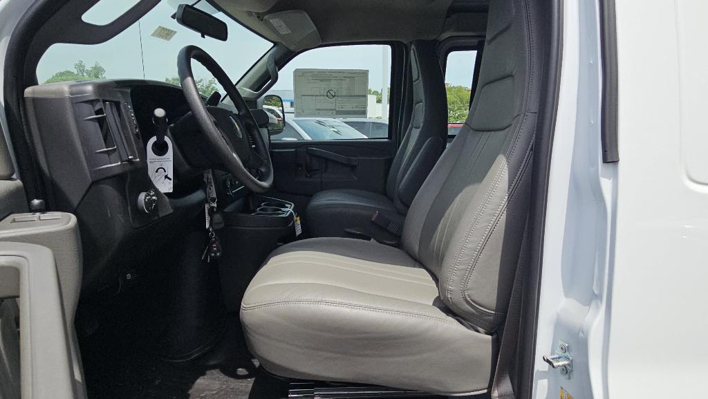 new 2025 Chevrolet Express 2500 car, priced at $44,634