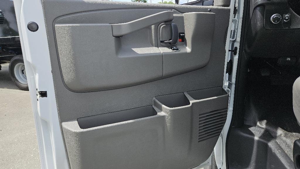 new 2025 Chevrolet Express 2500 car, priced at $44,634