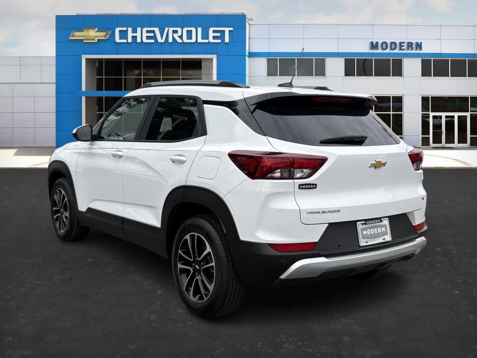 used 2025 Chevrolet TrailBlazer car, priced at $21,987