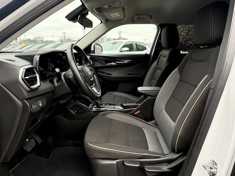 used 2025 Chevrolet TrailBlazer car, priced at $21,987